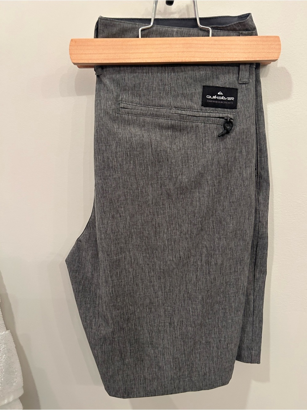Quiksilver Men’s Gray Chino-Style Performance Pants